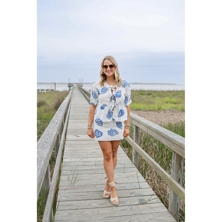 Seashell Relaxation Tie Front Top