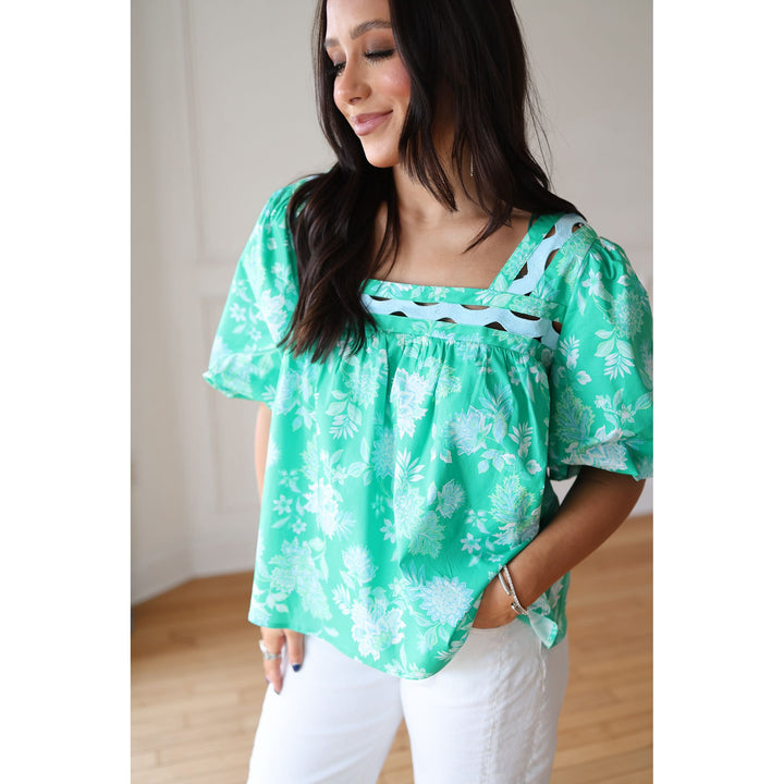 GREEN FLORAL TOP