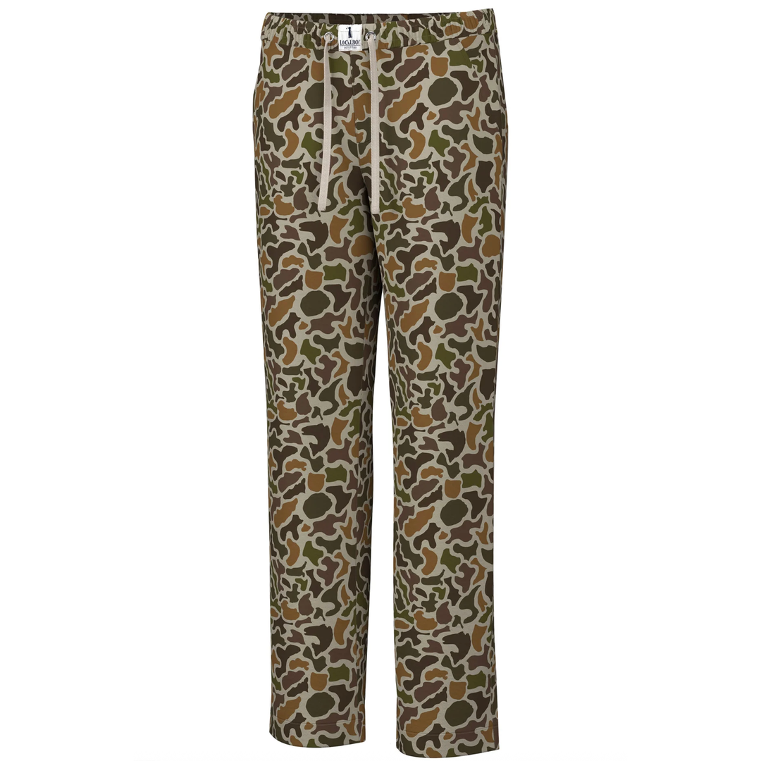 men's camouflage-patterned pants 