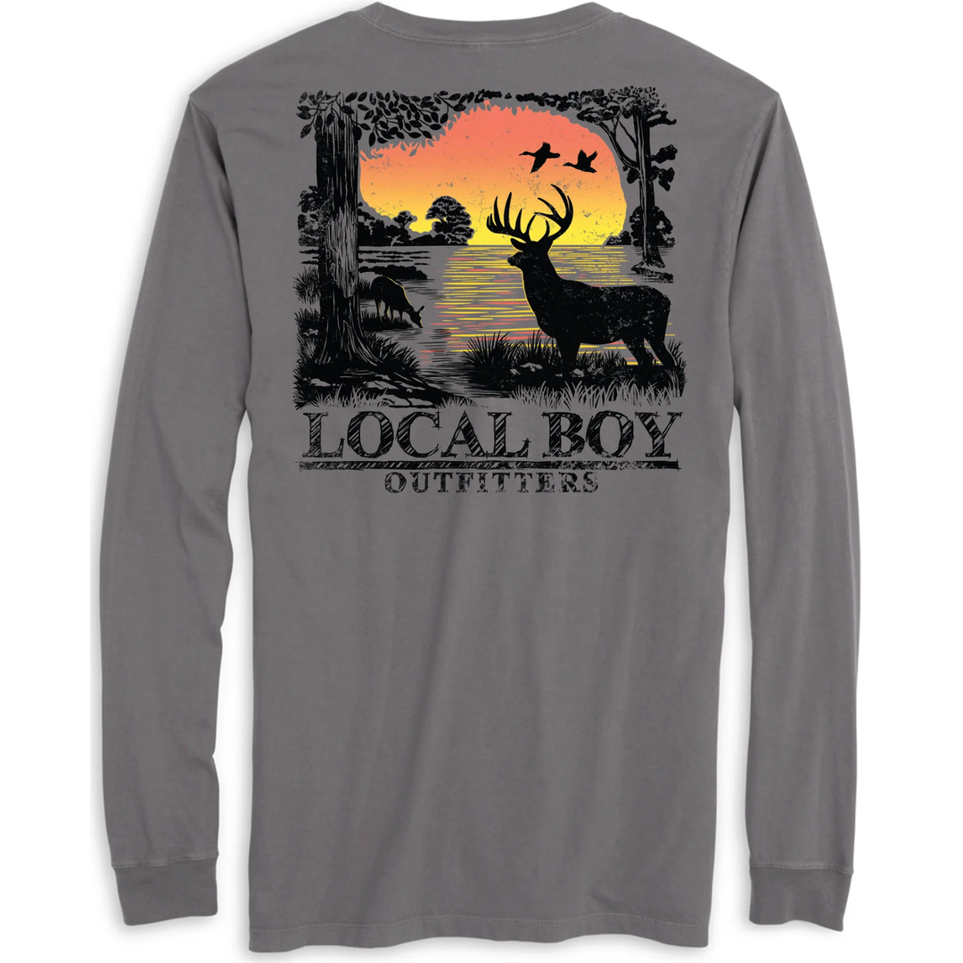 gray long sleeve tee