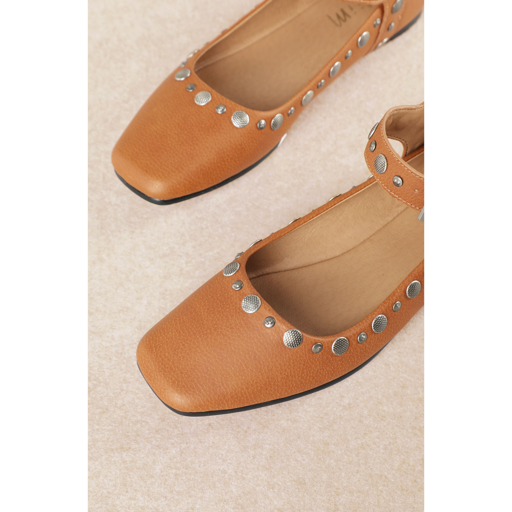 camel flats